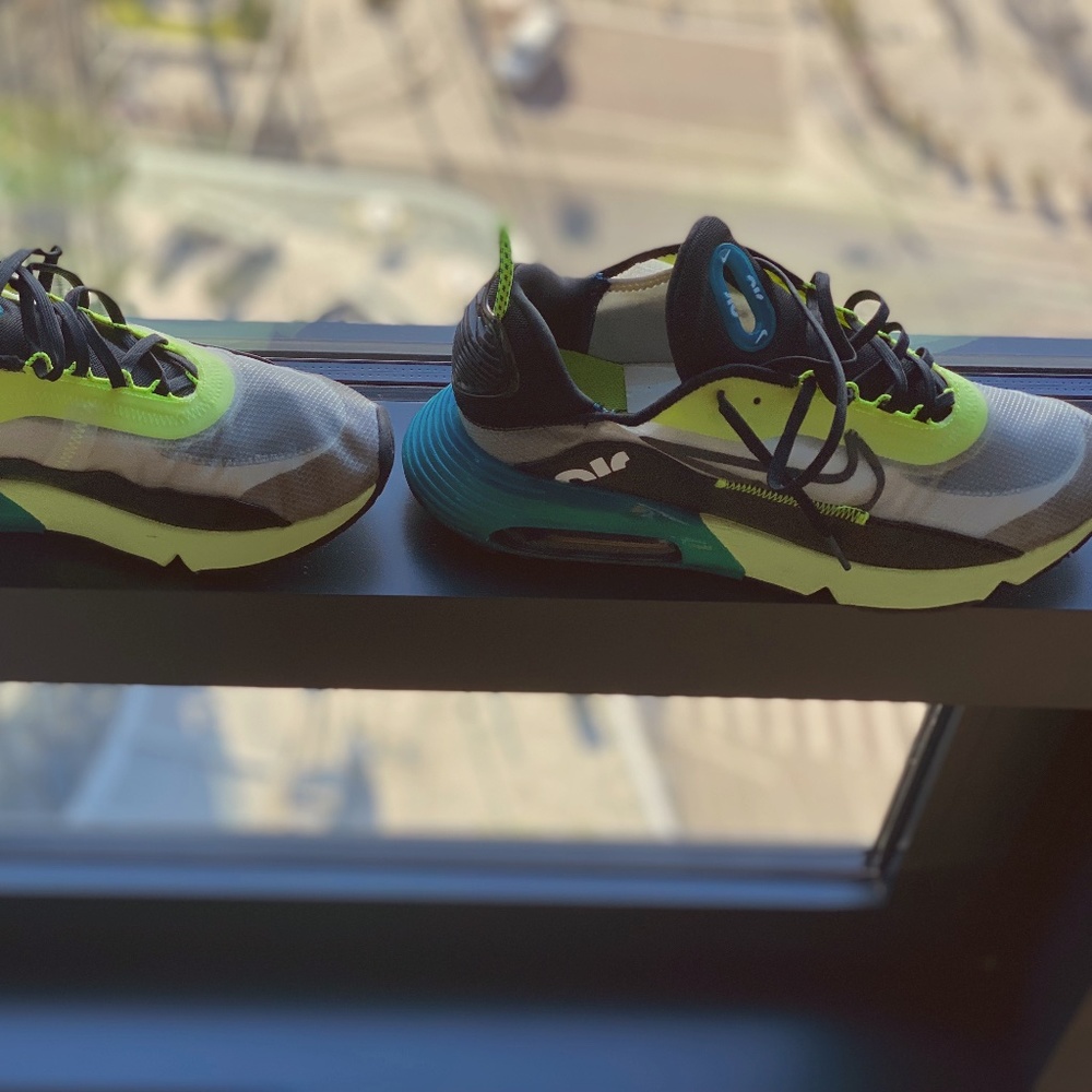 Air Max 2090 "Volt Blue"